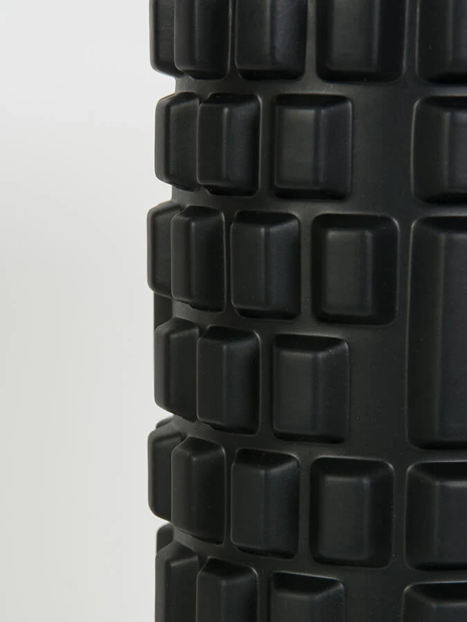 Black Yoga Studio SMR Trigger point grid foam massage roller