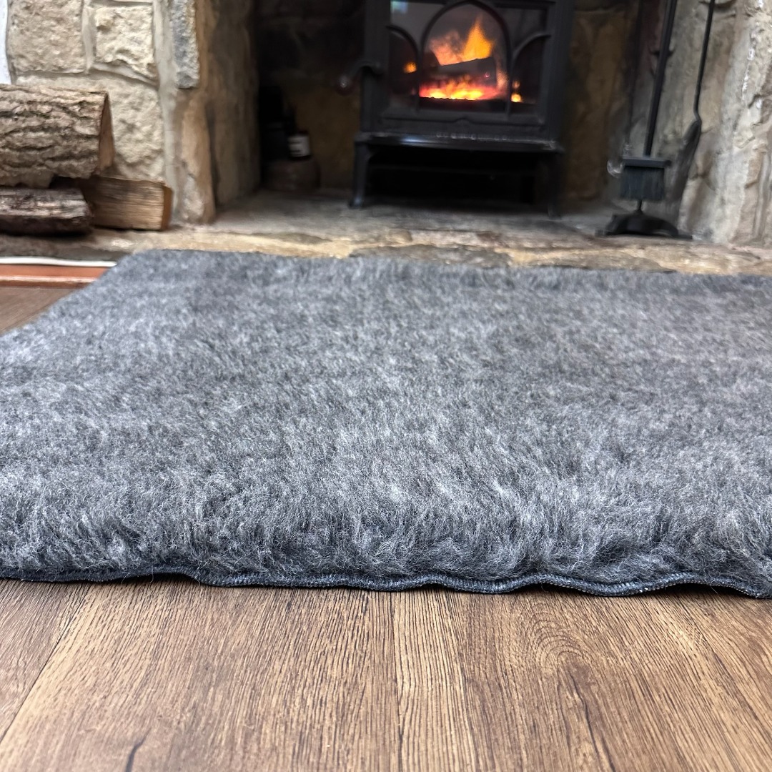 Grey British Wool Non-Slip Rugs Pure Wool Top Rubber Backing