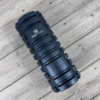 Black Yoga Studio SMR Trigger point grid foam massage roller